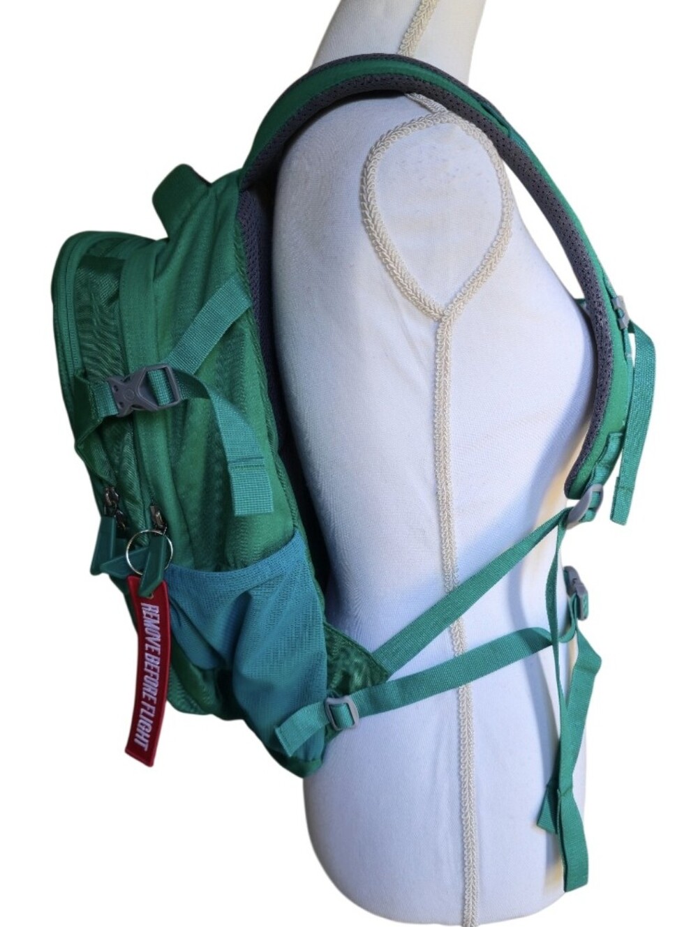 Lowe Alpine Magma 28L Outdoor Hiking Travel Laptop Backpack Daypack